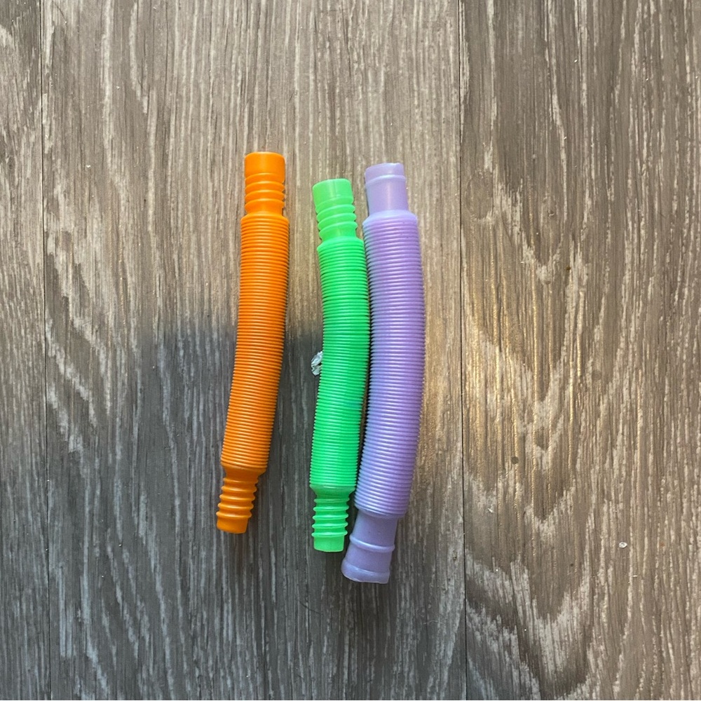Fidgets - Picture 2 of 13